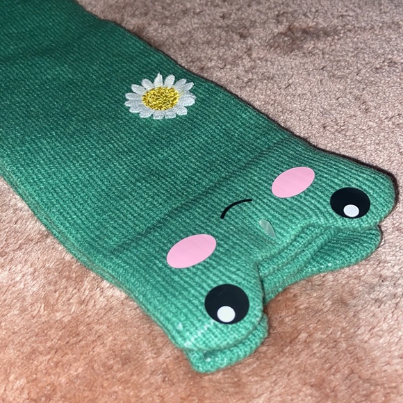Spencer's Green Frog Leg Warmers for Kids - Picture 4 of 8